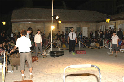 Eifo Dana, Natua - Performance Sergy Courtyard in Jerusalem during Heara 11