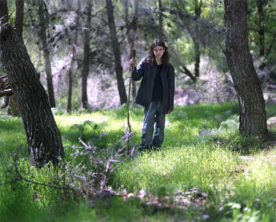 תצלום של אניה קרופיאקוב בגלריה המדרשה