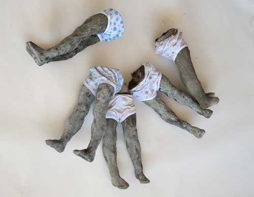 נסרין אבו-בכר (זלפה), "Babies" (פרט), טכניקה מעורבת. צילום: אילם עמיחי